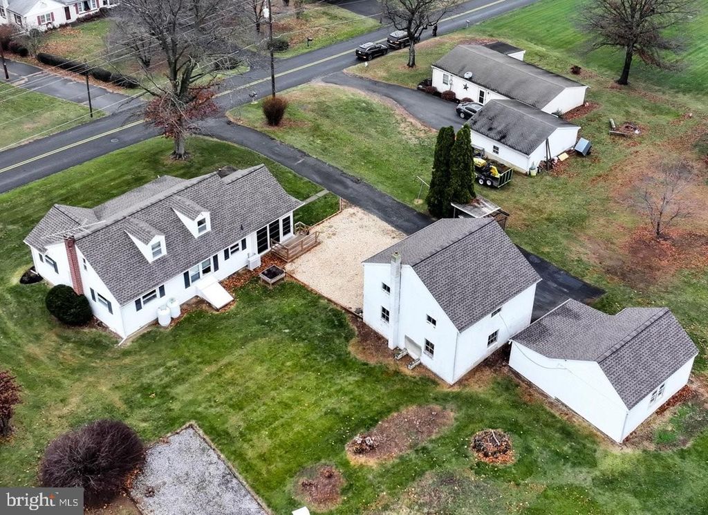 Photo of 111 Snavely Mill Road, LITITZ, PA 17543 (MLS # PALA2061862)