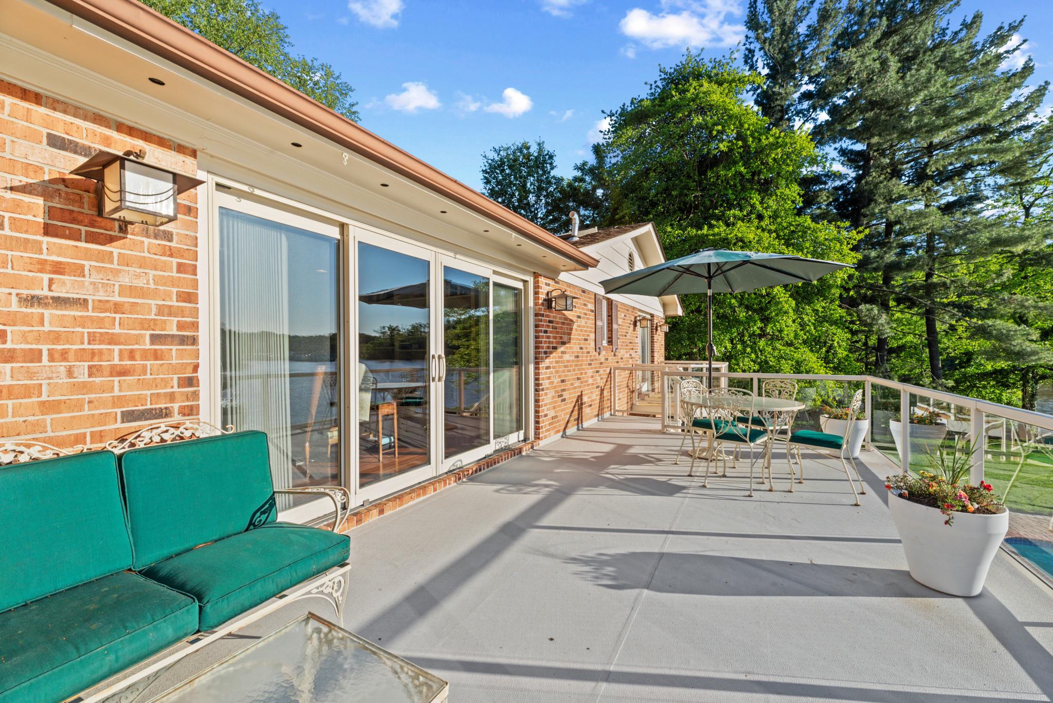 TANTALLON ON THE POTOMAC - Residential