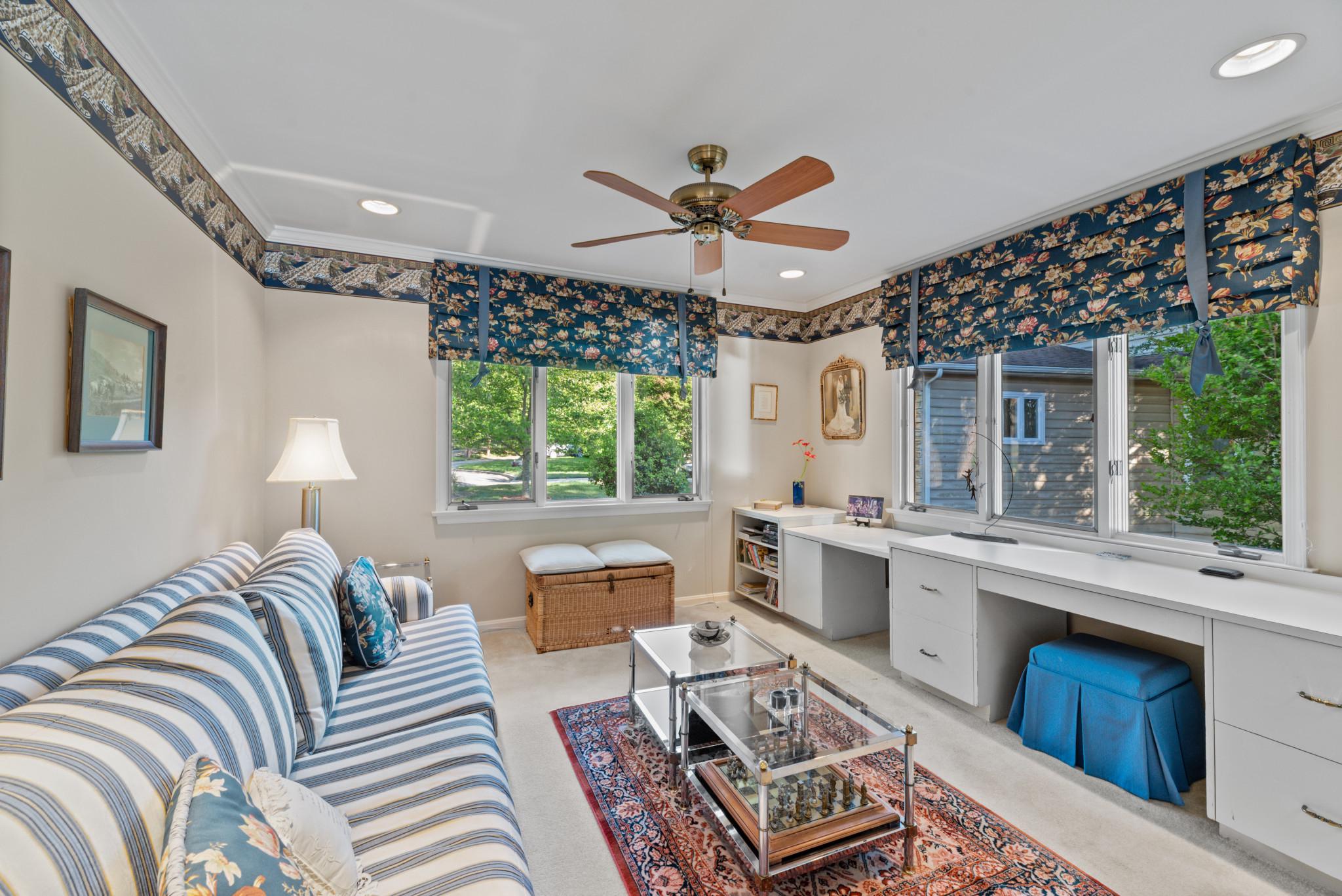 TANTALLON ON THE POTOMAC - Residential