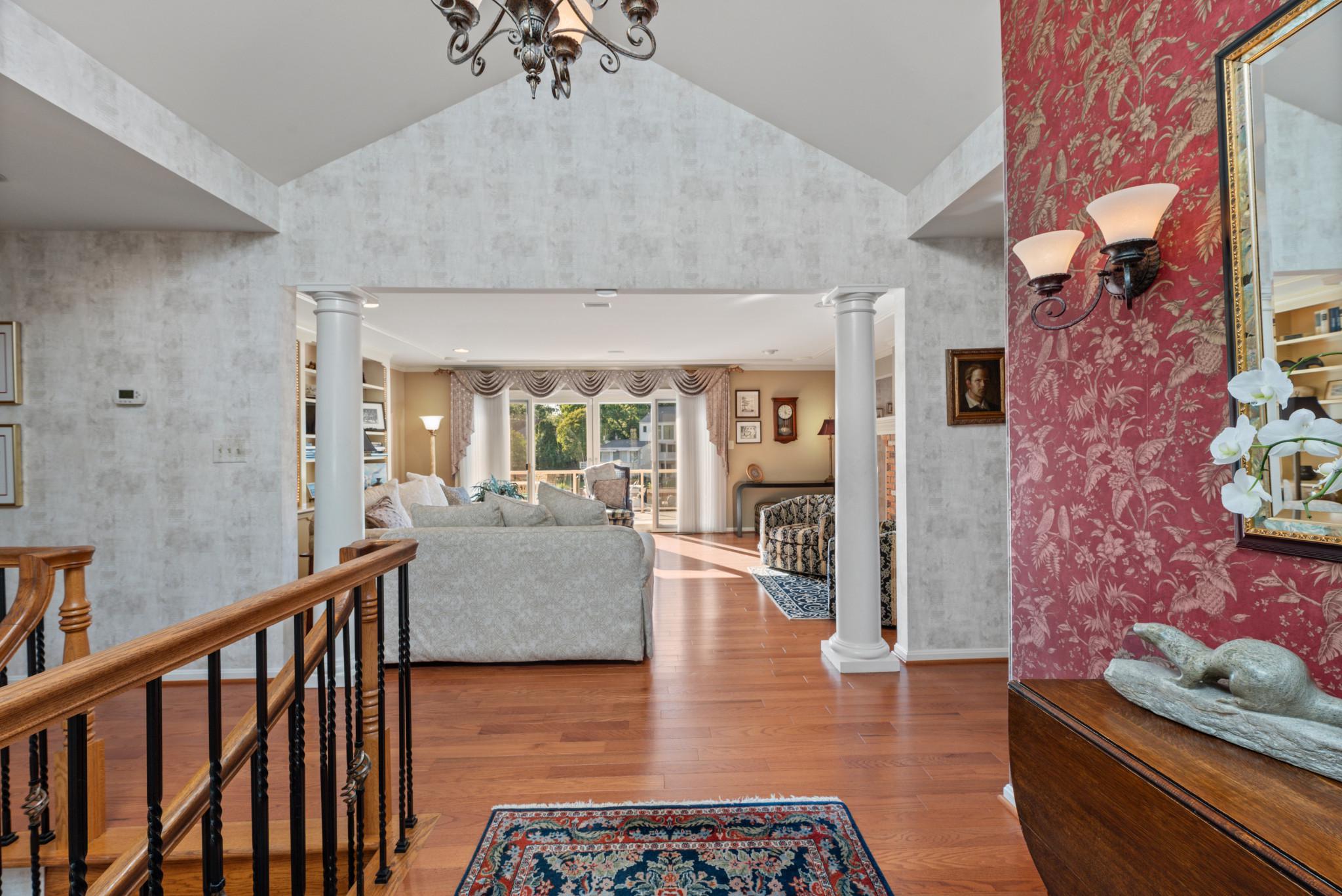 TANTALLON ON THE POTOMAC - Residential