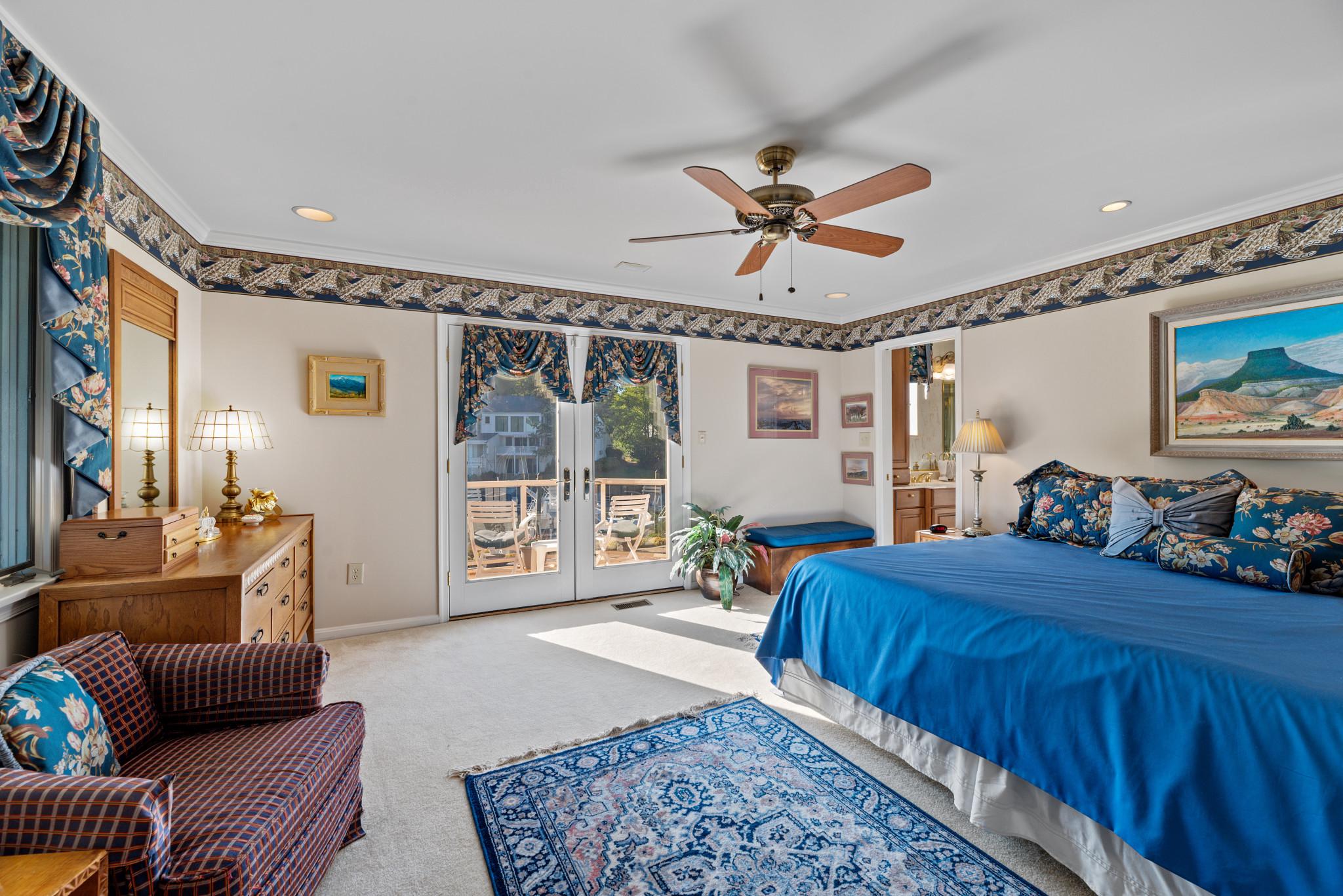 TANTALLON ON THE POTOMAC - Residential