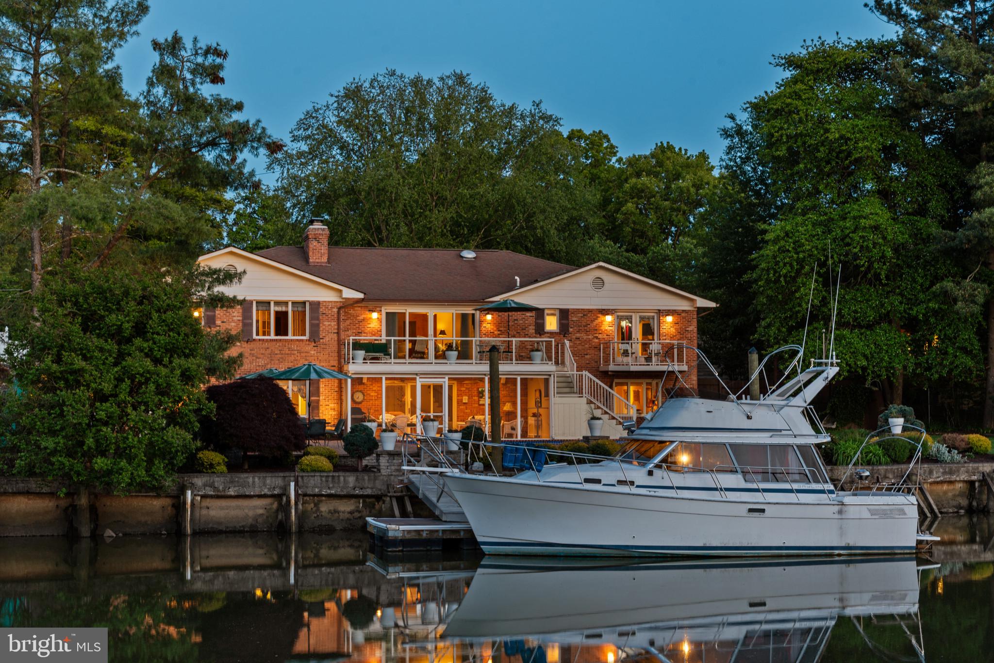 TANTALLON ON THE POTOMAC - Residential