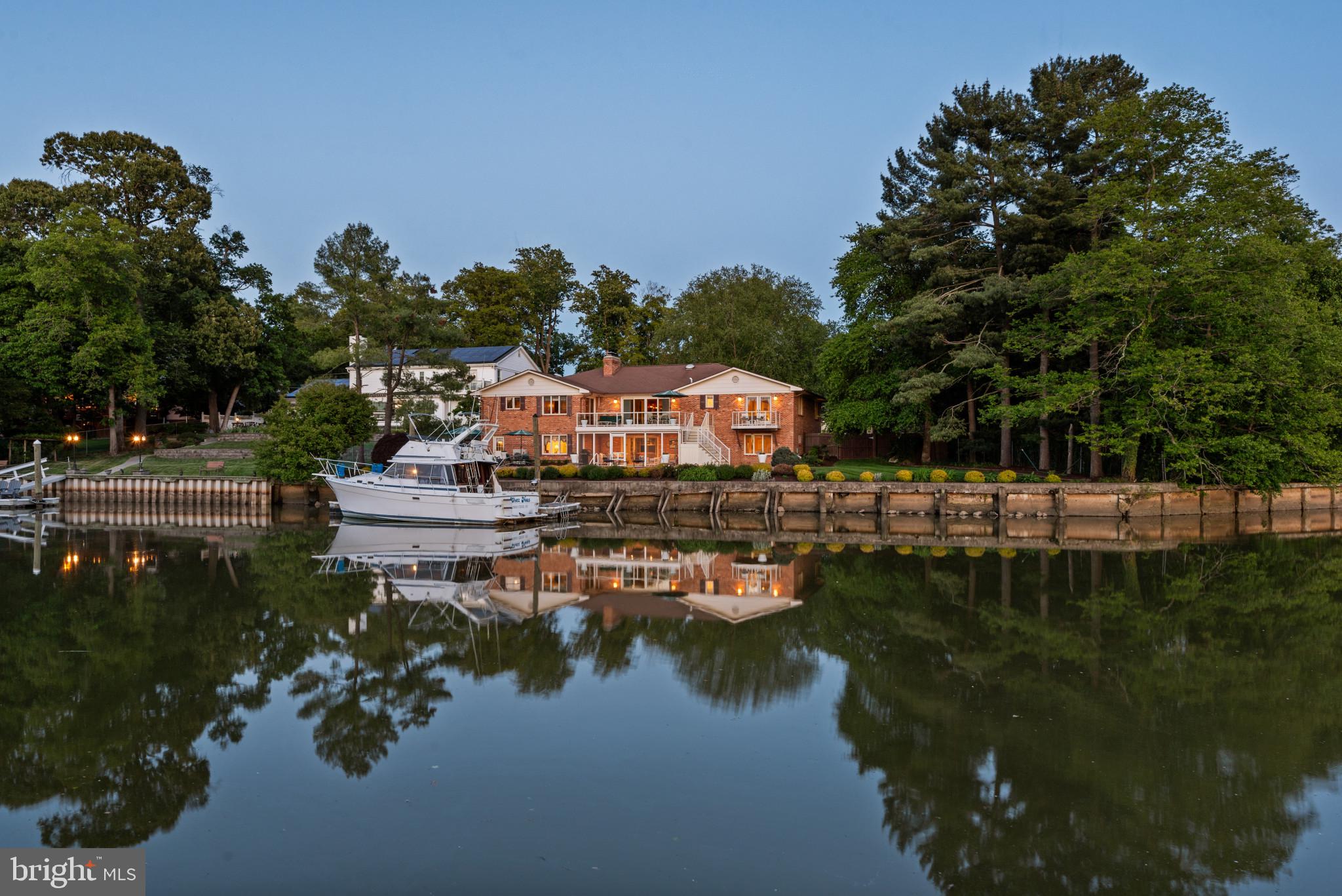 TANTALLON ON THE POTOMAC - Residential