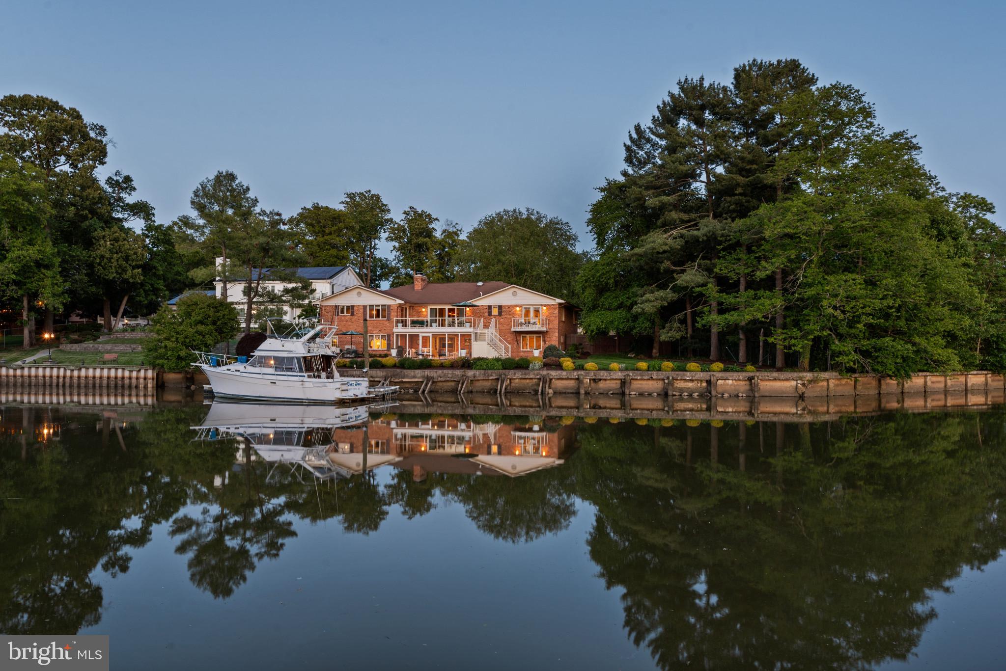 TANTALLON ON THE POTOMAC - Residential