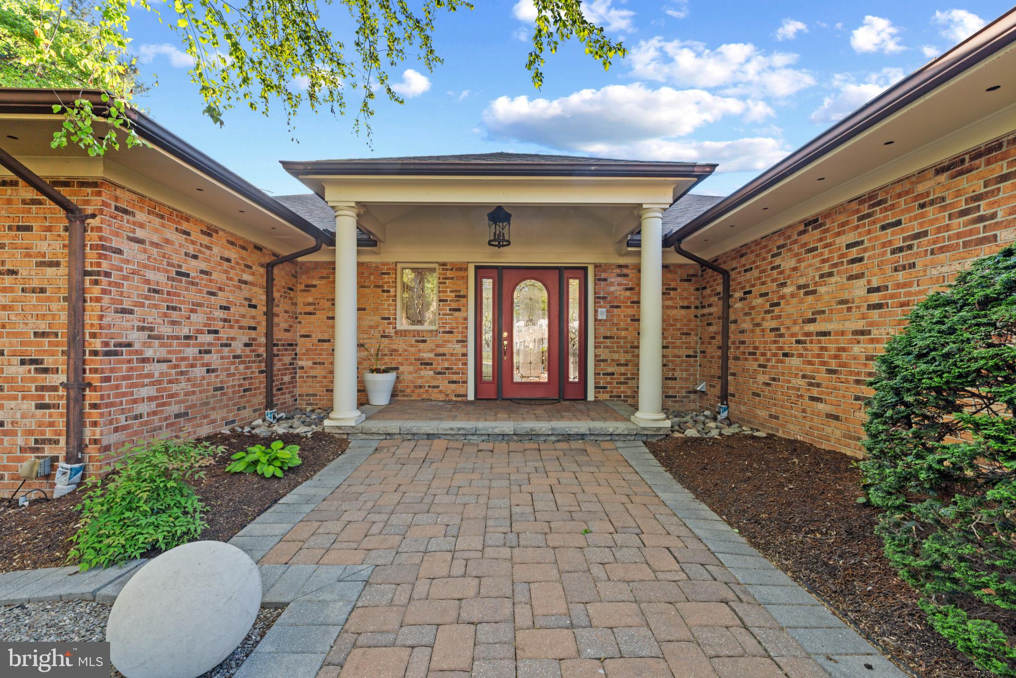 TANTALLON ON THE POTOMAC - Residential