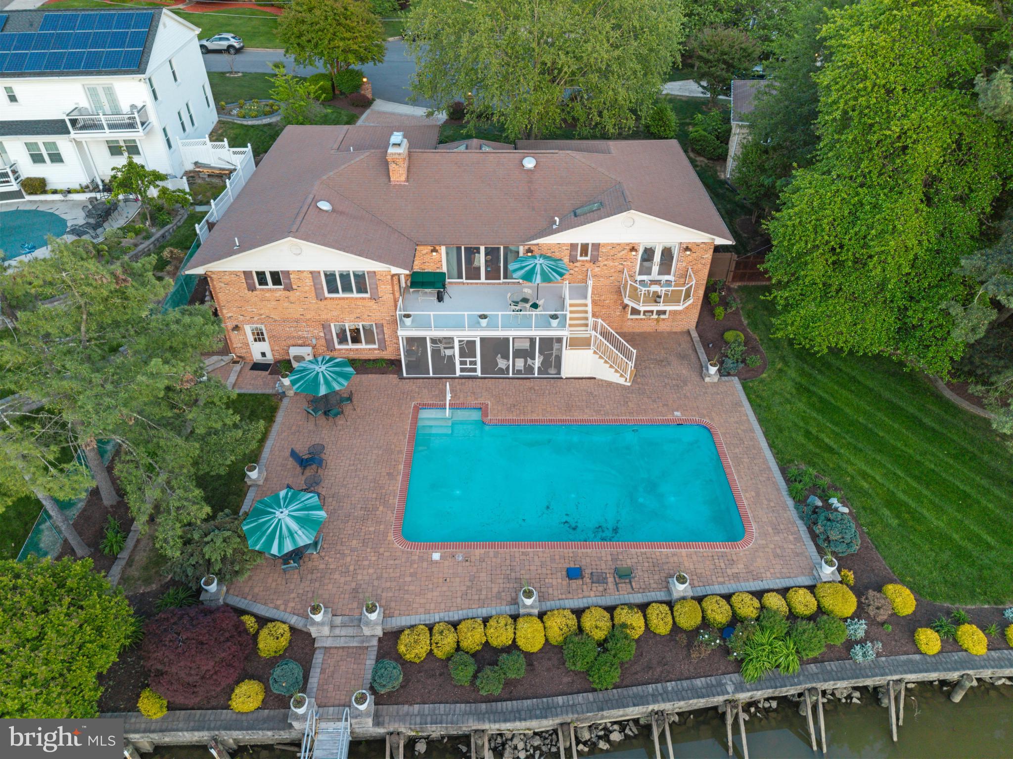 TANTALLON ON THE POTOMAC - Residential