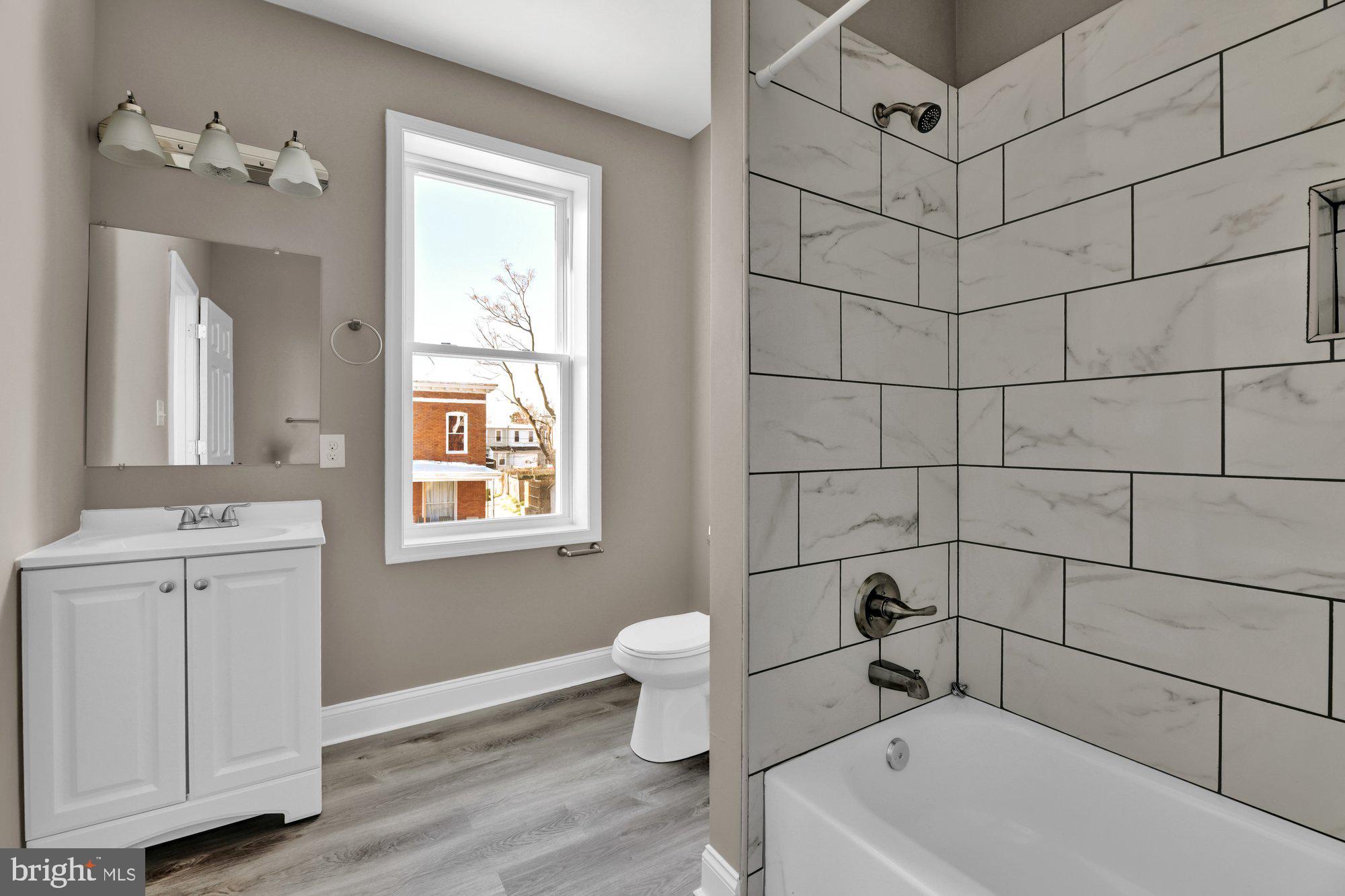 WAVERLY - Residential Lease