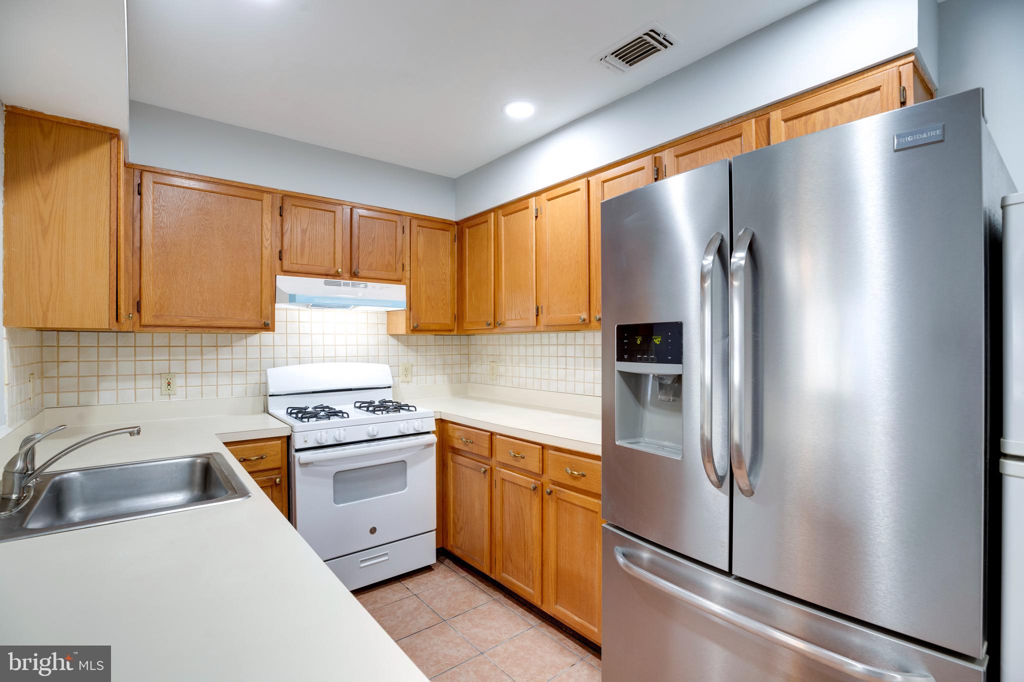 SOMERSET AT WESTRIDGE - Residential