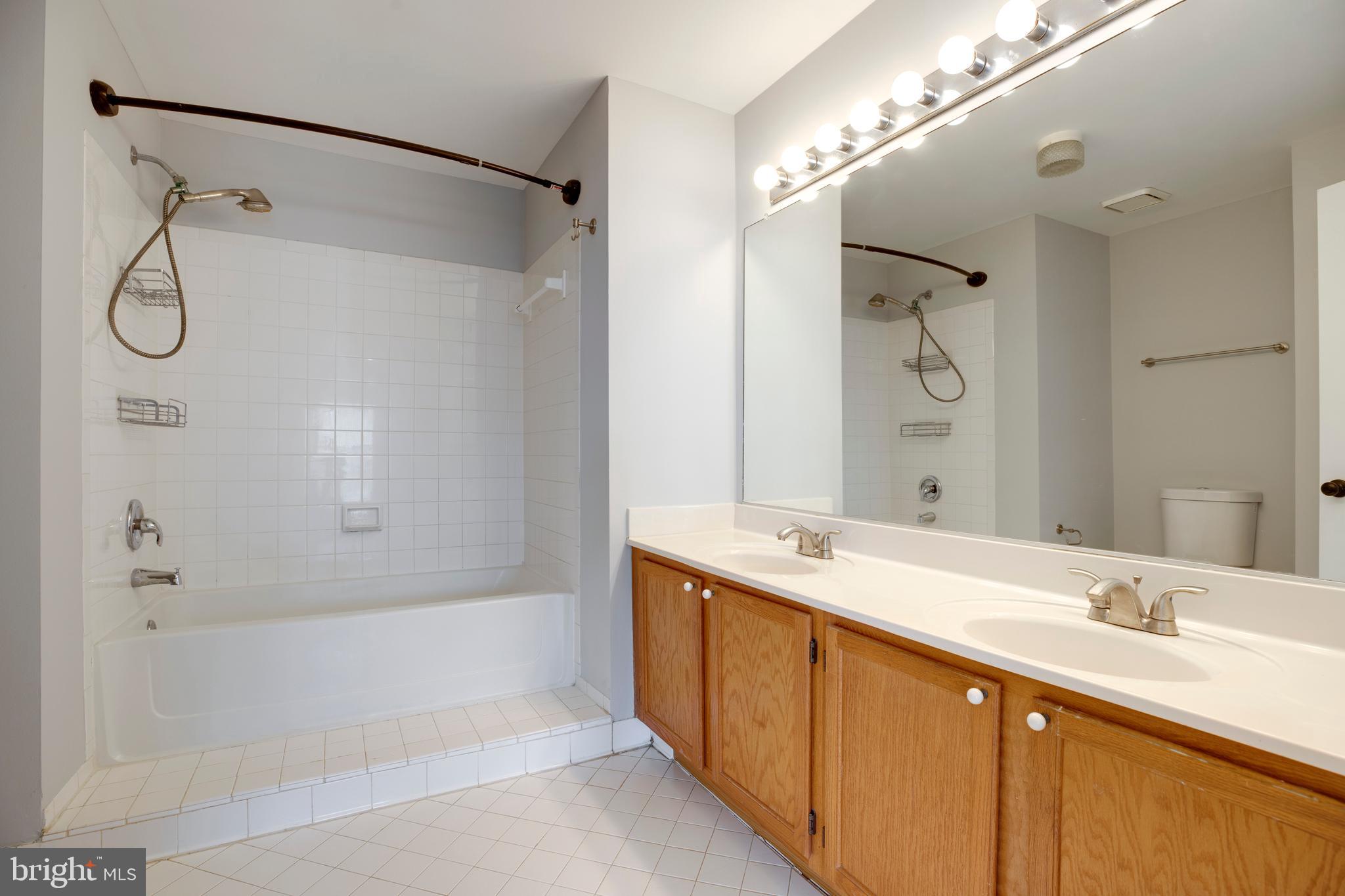 SOMERSET AT WESTRIDGE - Residential