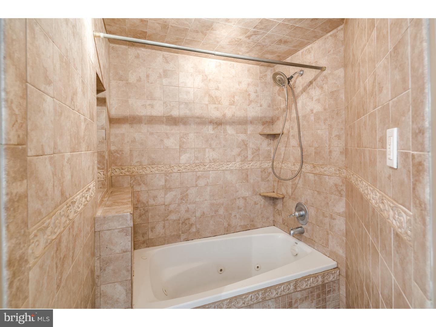 WHITMAN - Residential