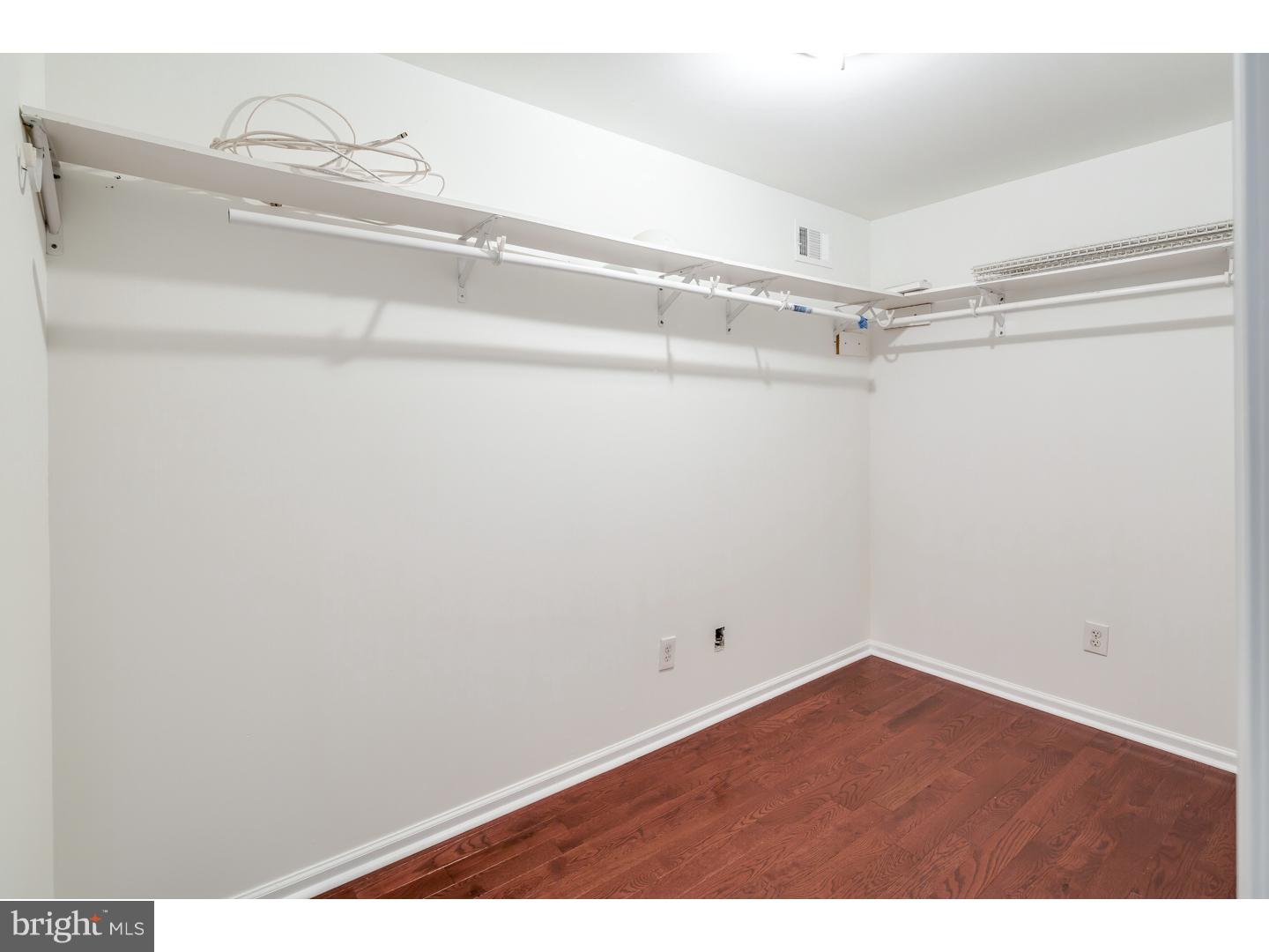 WHITMAN - Residential