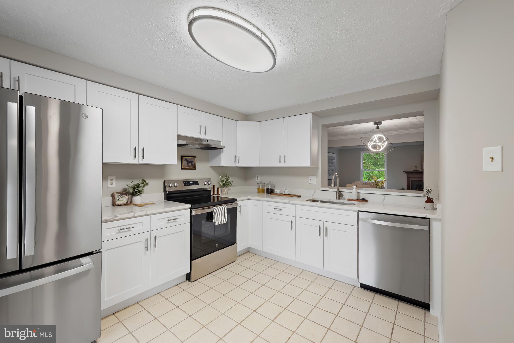 8013 GREEN TREE COURT