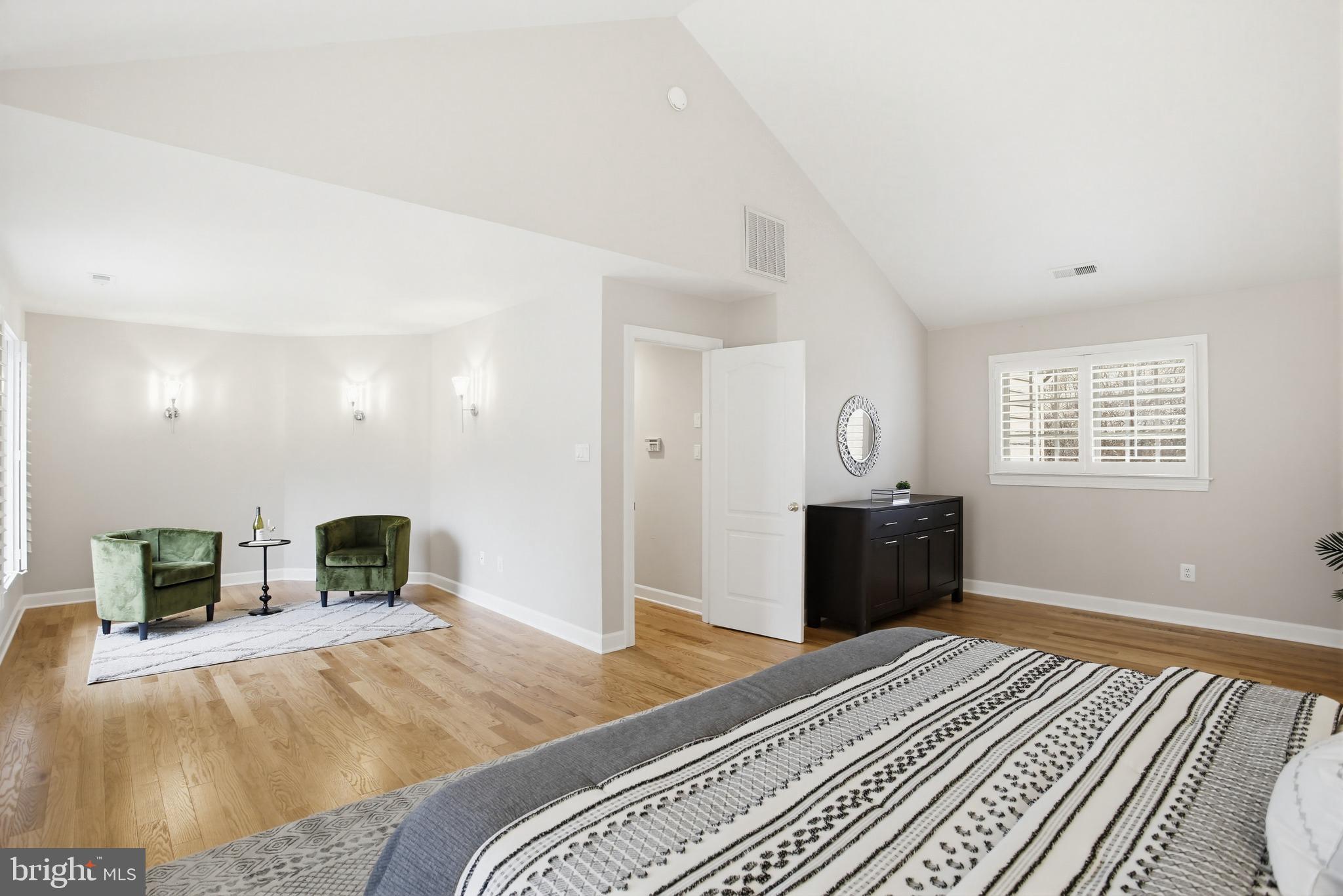 RESTON - Residential