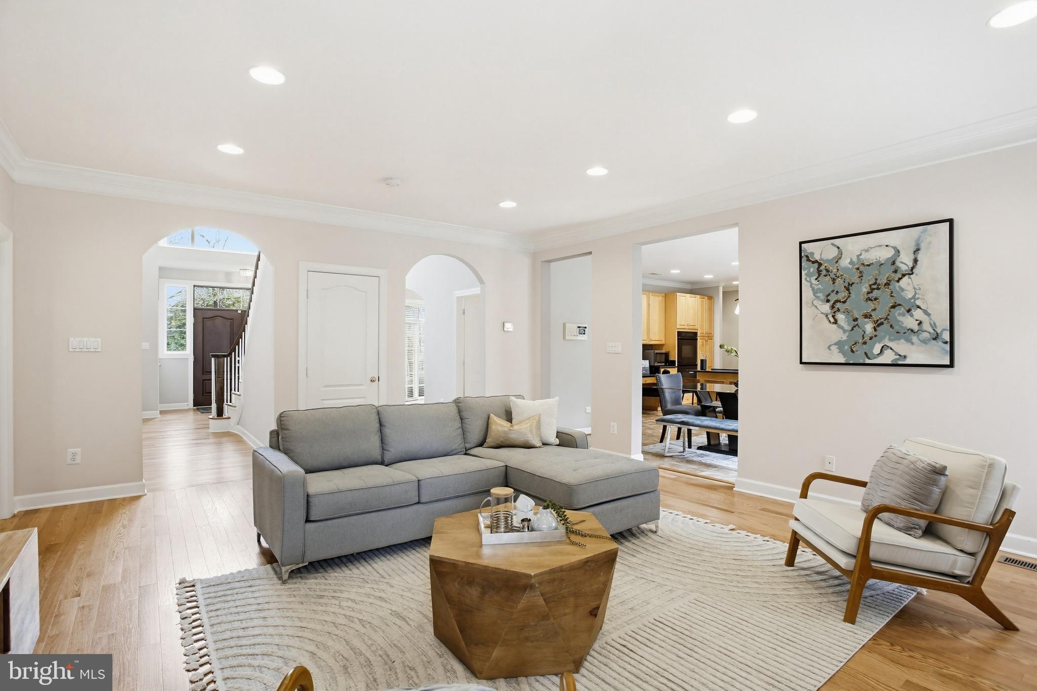 RESTON - Residential