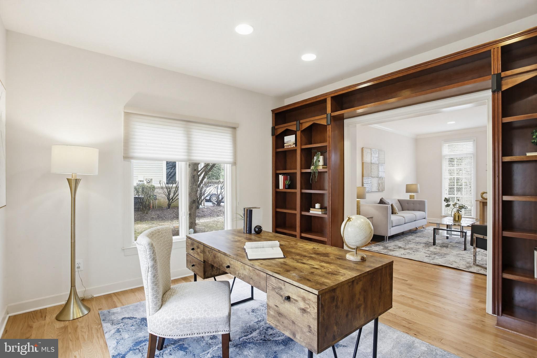 RESTON - Residential