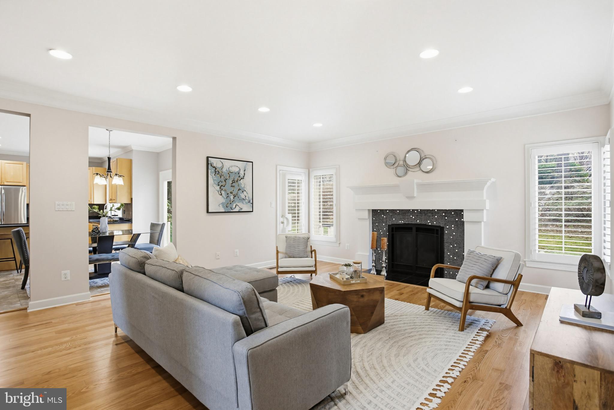 RESTON - Residential