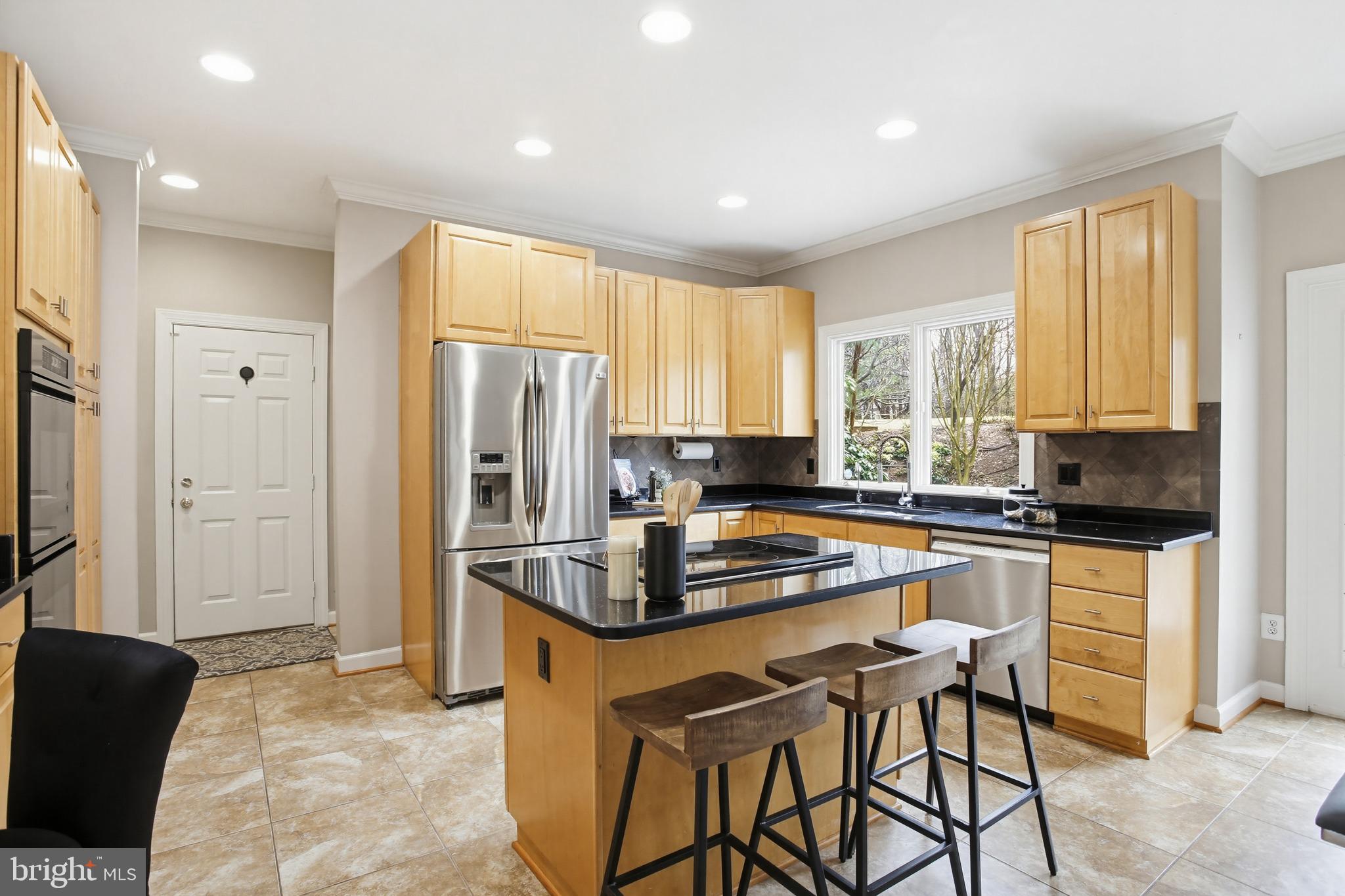 RESTON - Residential