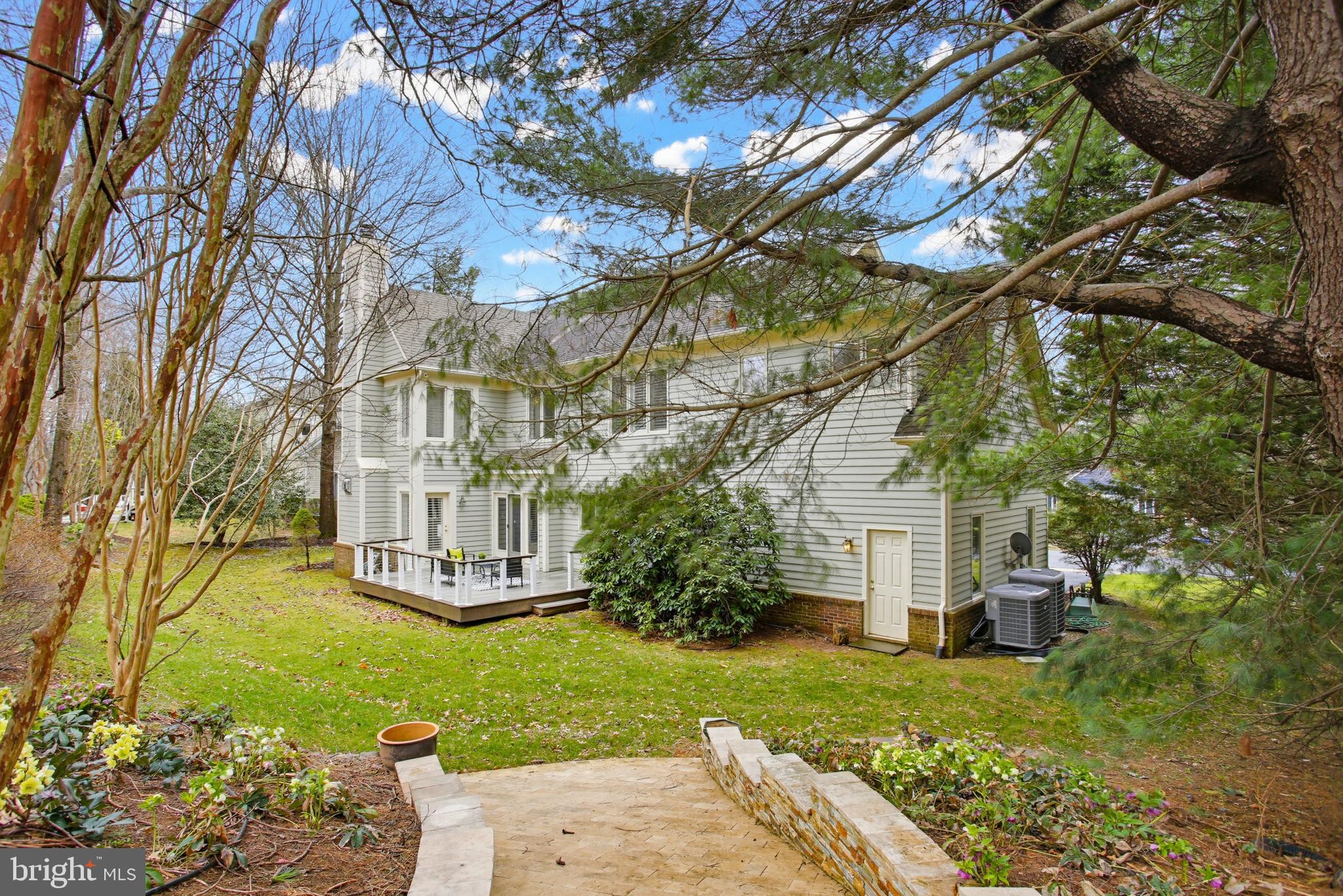 RESTON - Residential