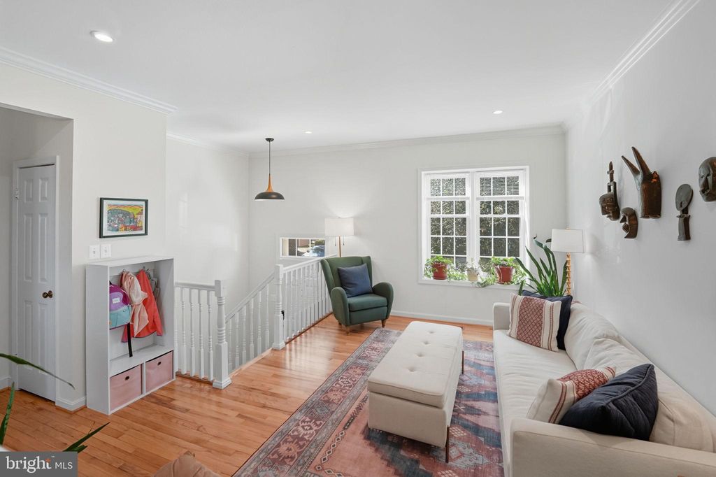 Photo of 2732 Franklin Court, ALEXANDRIA, VA 22302 (MLS # VAAX2050916)