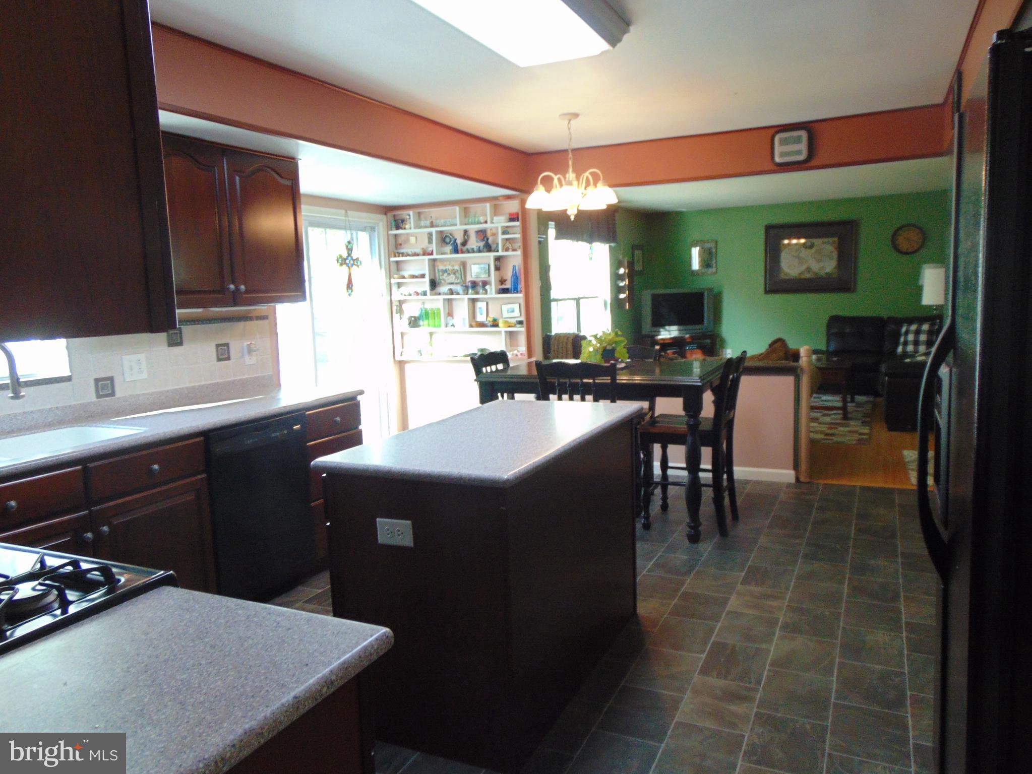 SUNNYSIDE - Residential