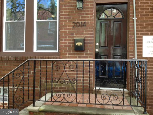 GRADUATE HOSPITAL - Residential Lease