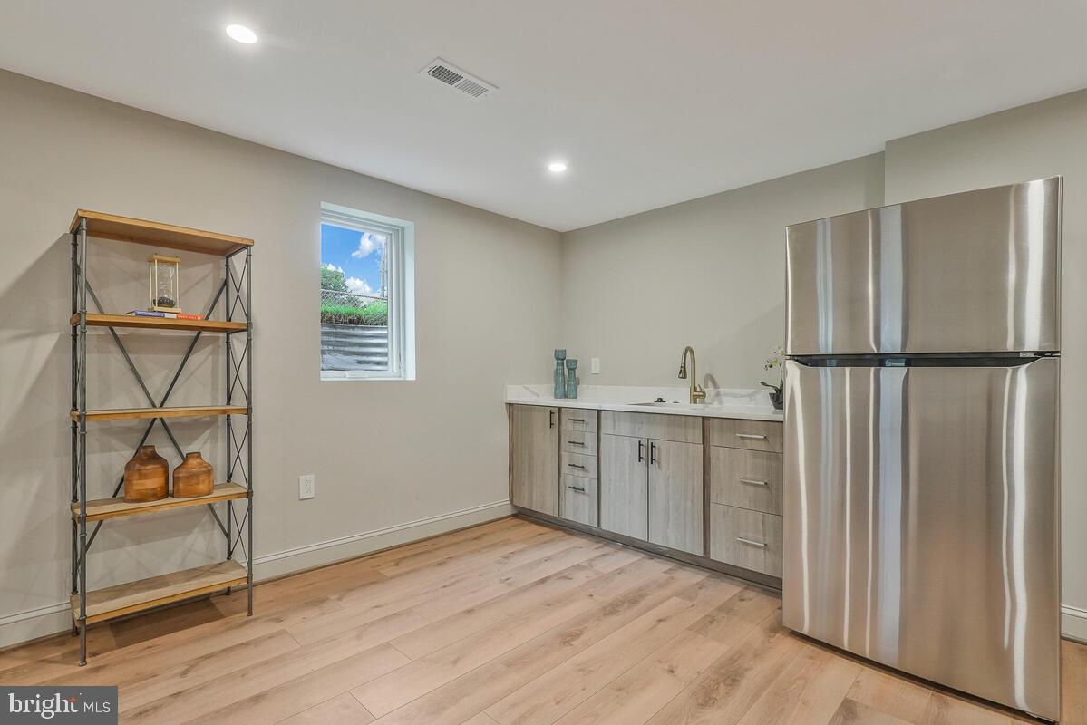 WAGGAMAN HEIGHTS - Residential