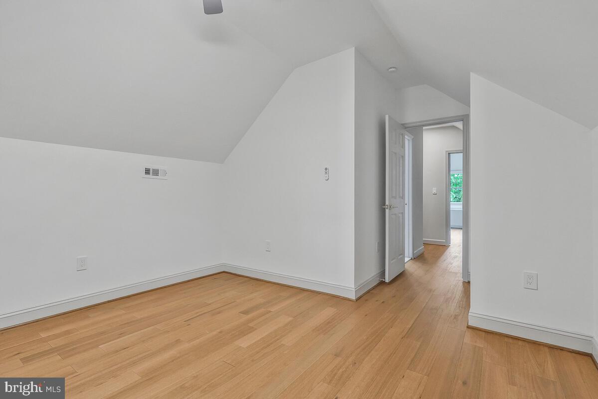 WAGGAMAN HEIGHTS - Residential