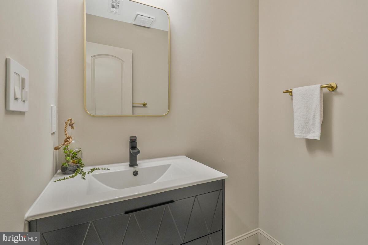 WAGGAMAN HEIGHTS - Residential