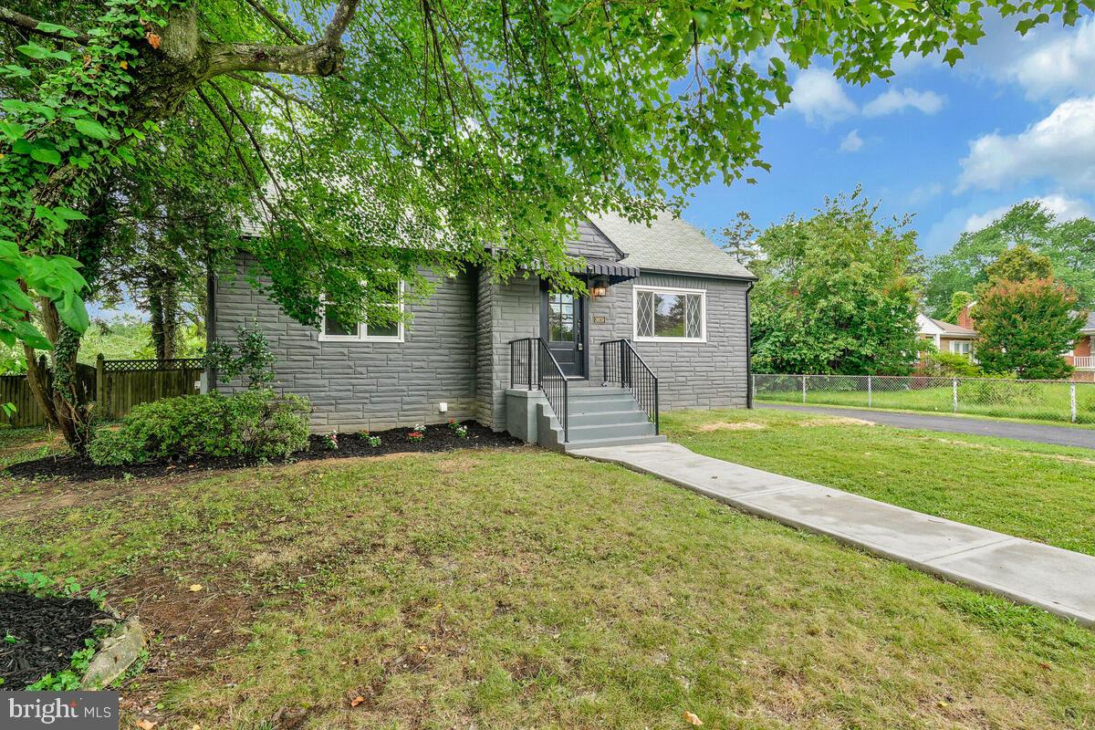 WAGGAMAN HEIGHTS - Residential