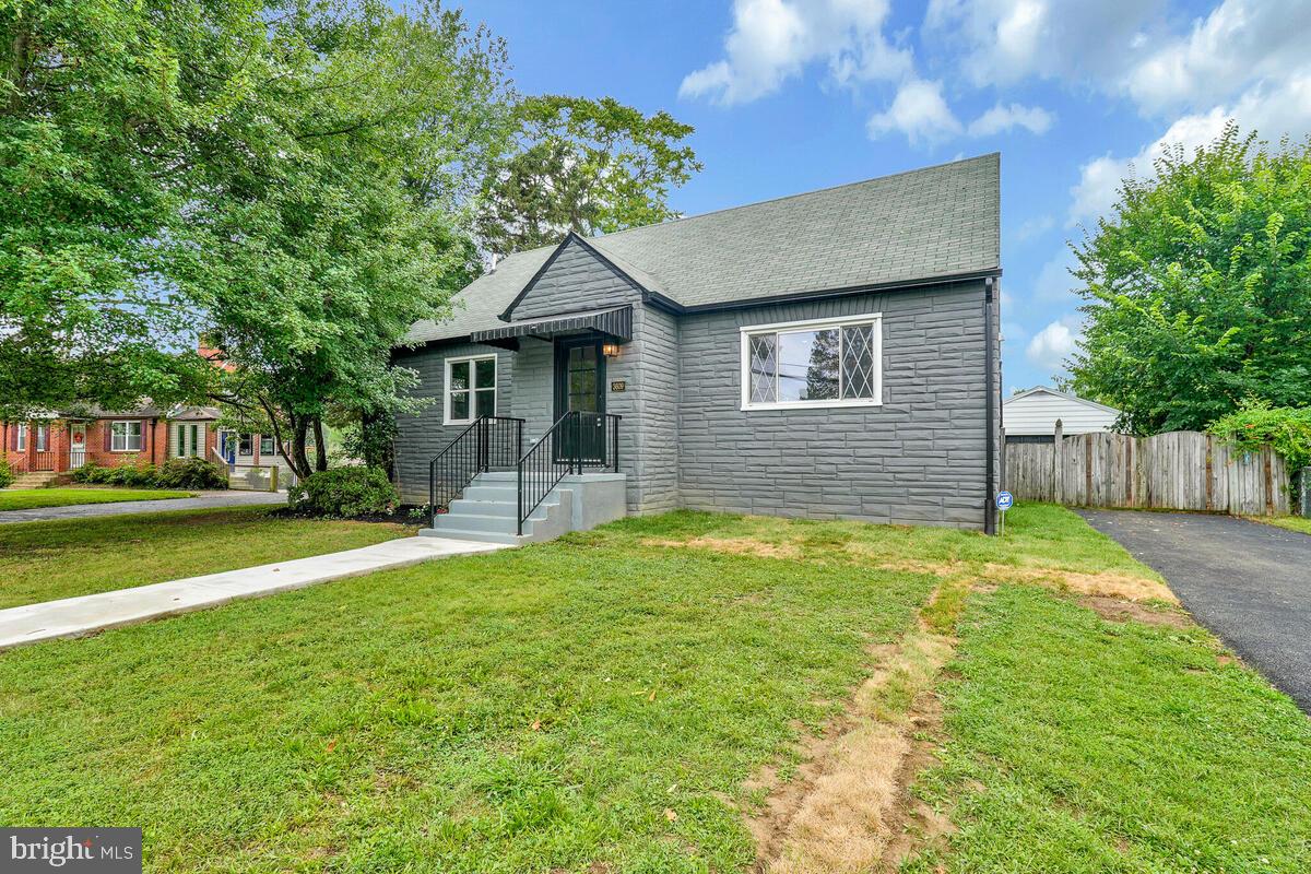 WAGGAMAN HEIGHTS - Residential