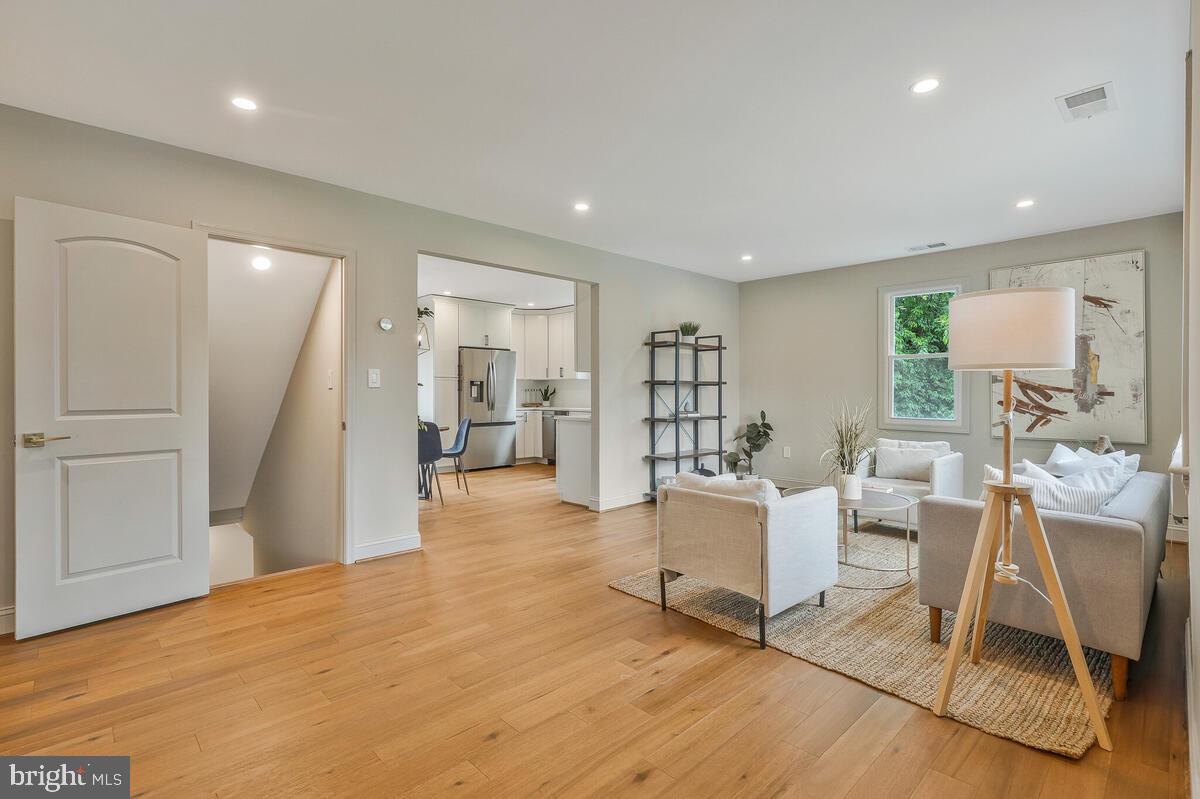 WAGGAMAN HEIGHTS - Residential