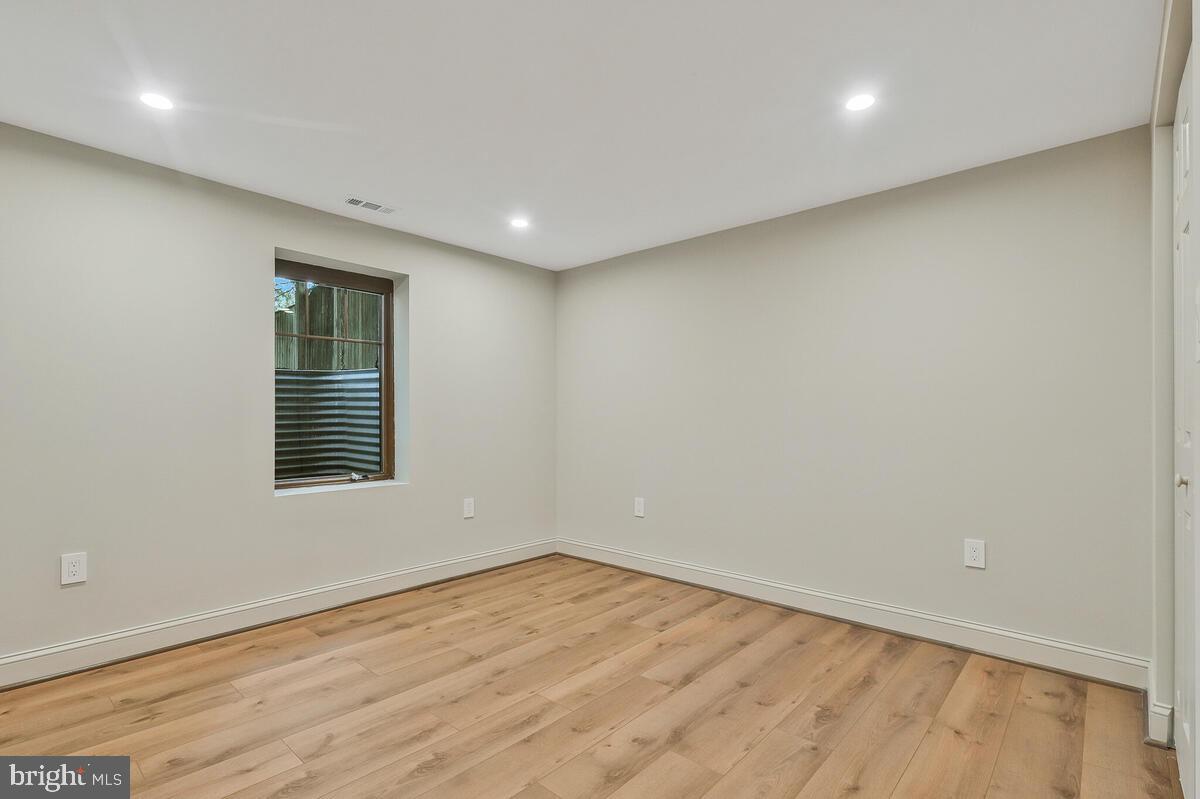 WAGGAMAN HEIGHTS - Residential