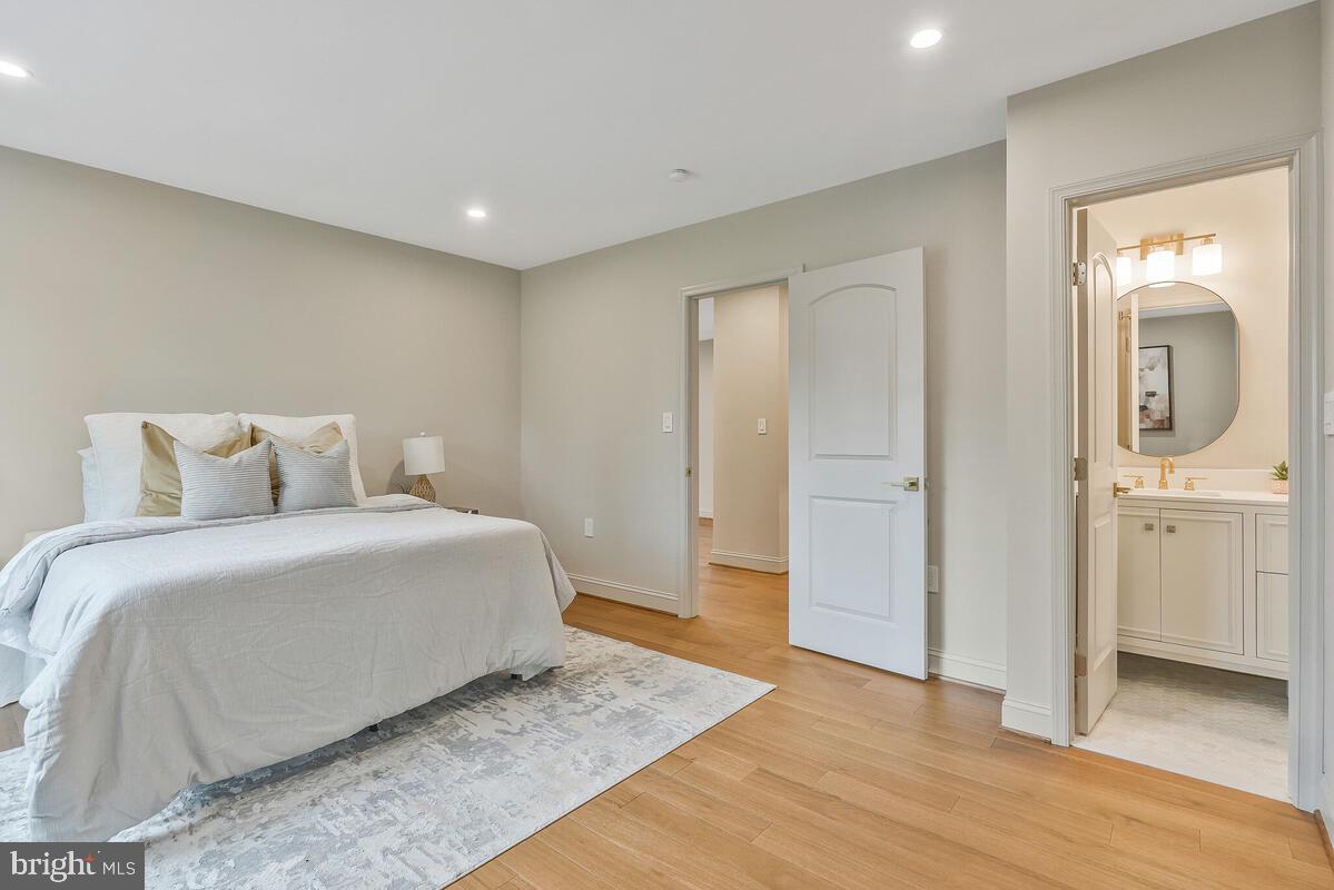 WAGGAMAN HEIGHTS - Residential