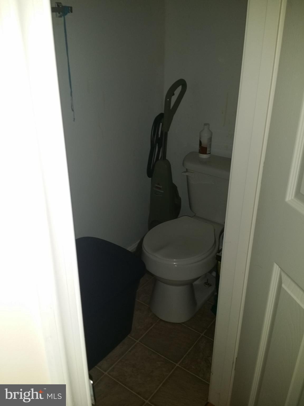 BEVERLY HILLS - Residential Lease