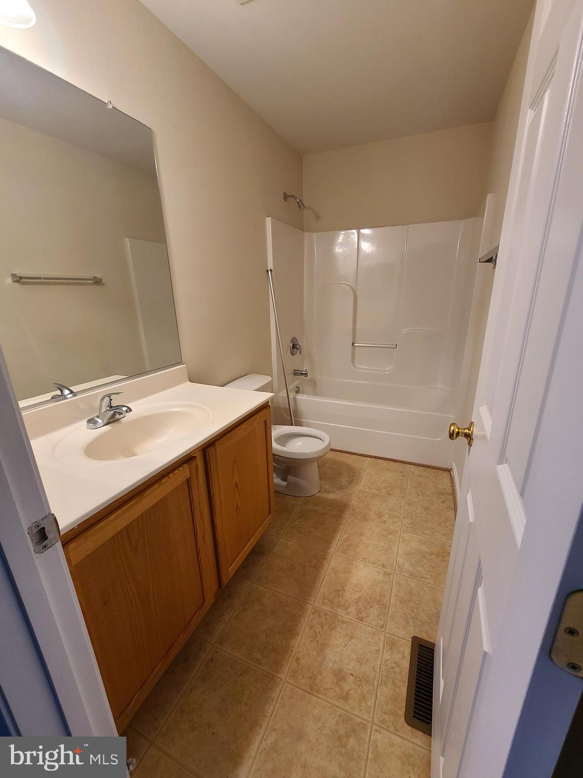 BEVERLY HILLS - Residential Lease