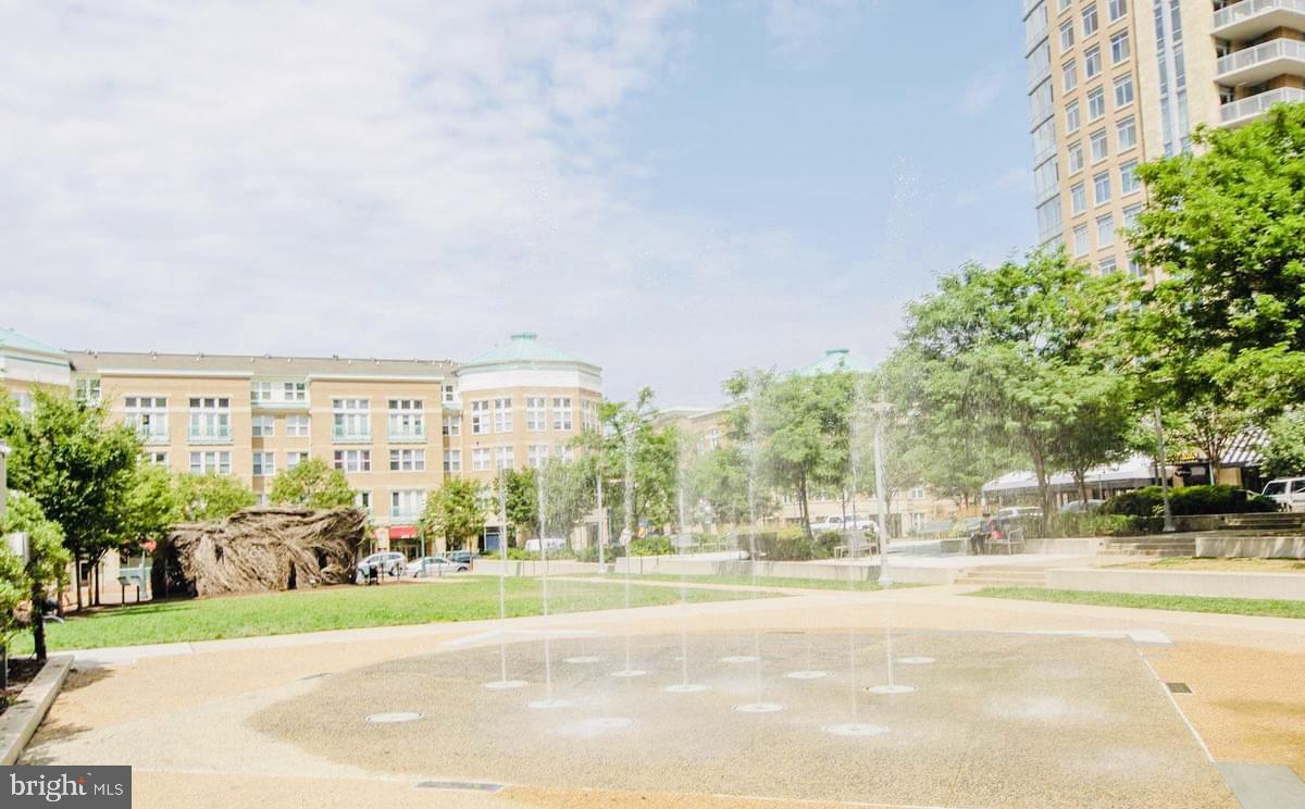 RESTON TOWN CENTER - Residential Lease