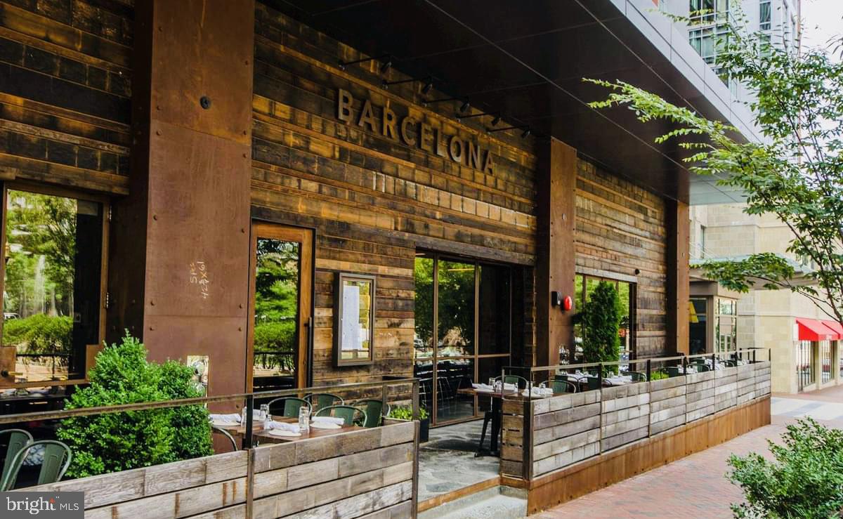 RESTON TOWN CENTER - Residential Lease