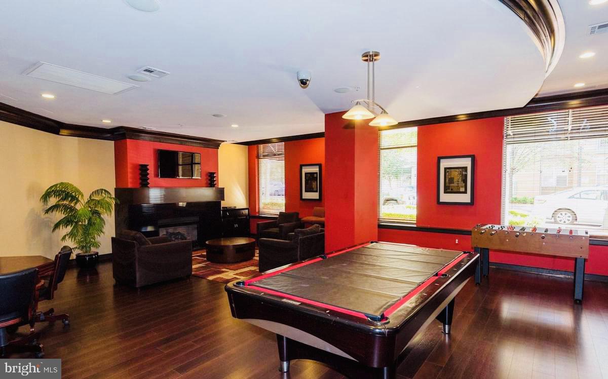 RESTON TOWN CENTER - Residential Lease