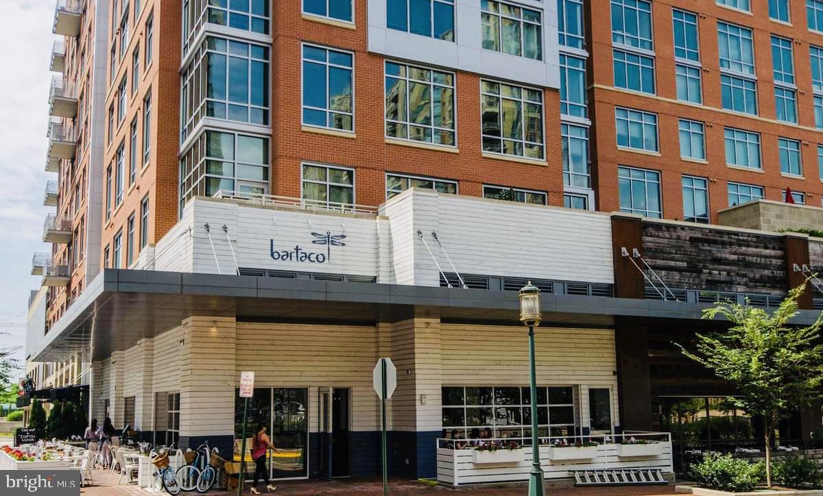 RESTON TOWN CENTER - Residential Lease