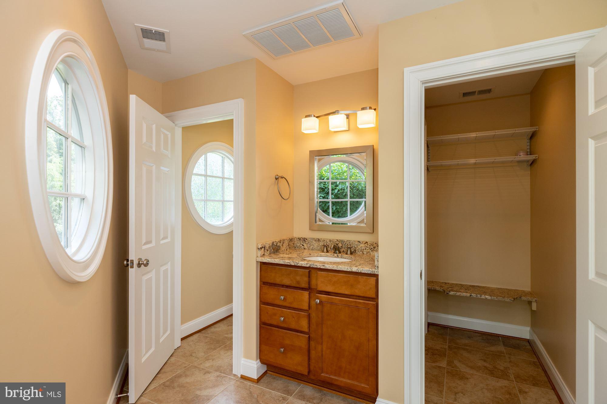 LONGMEADOW - Residential