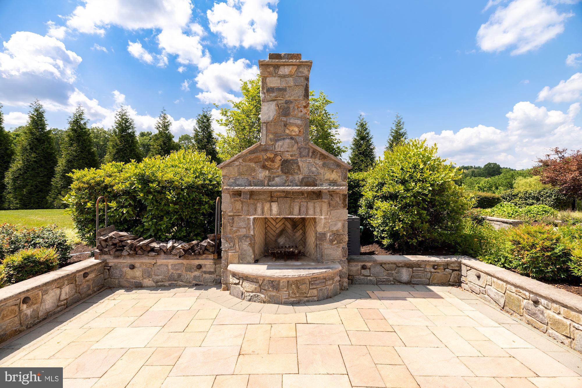 LONGMEADOW - Residential