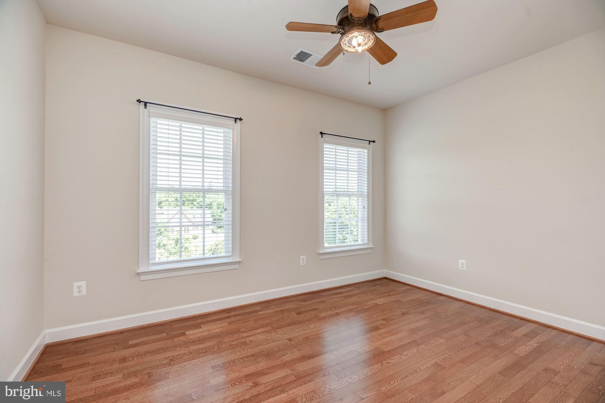 LONGMEADOW - Residential