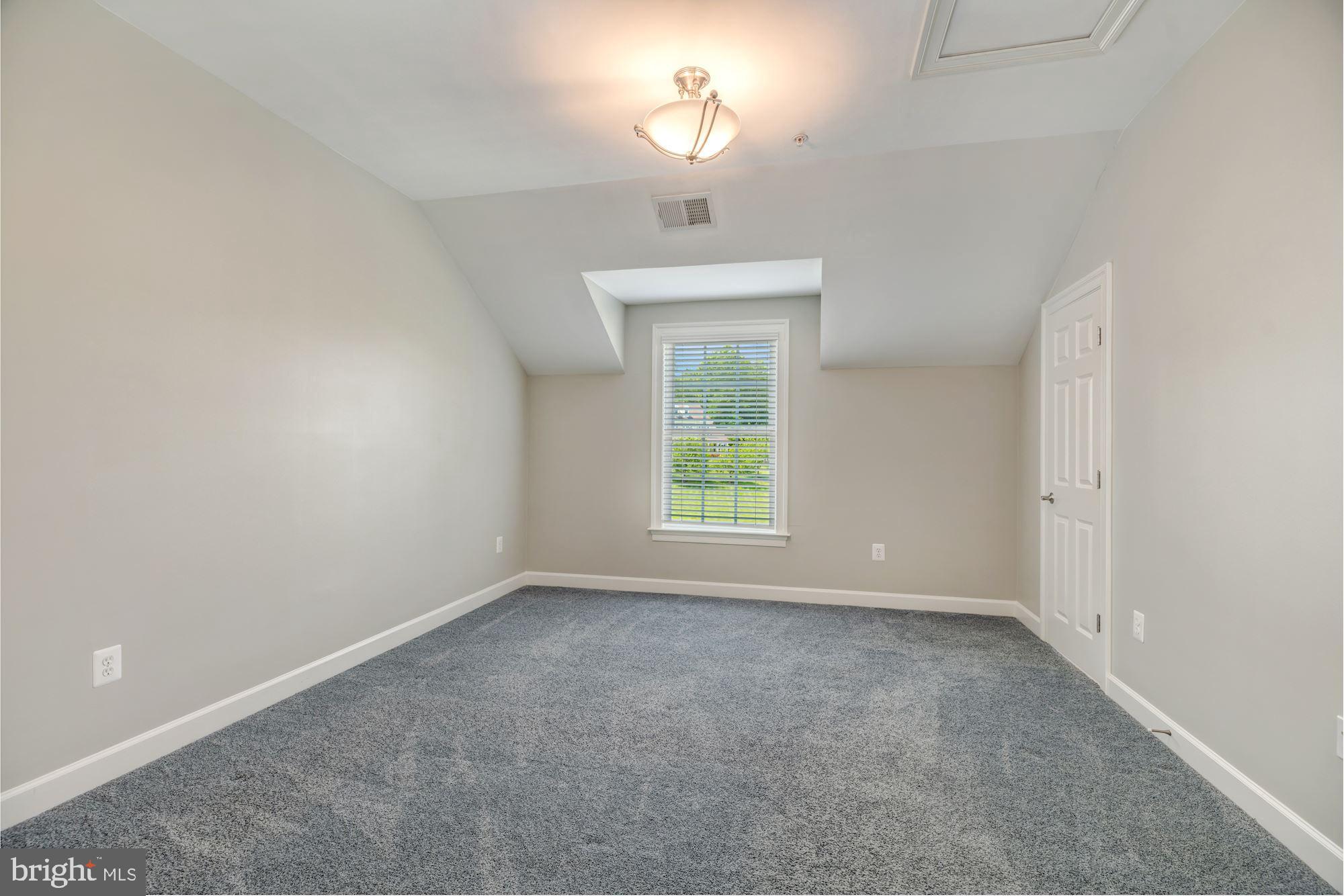 LONGMEADOW - Residential