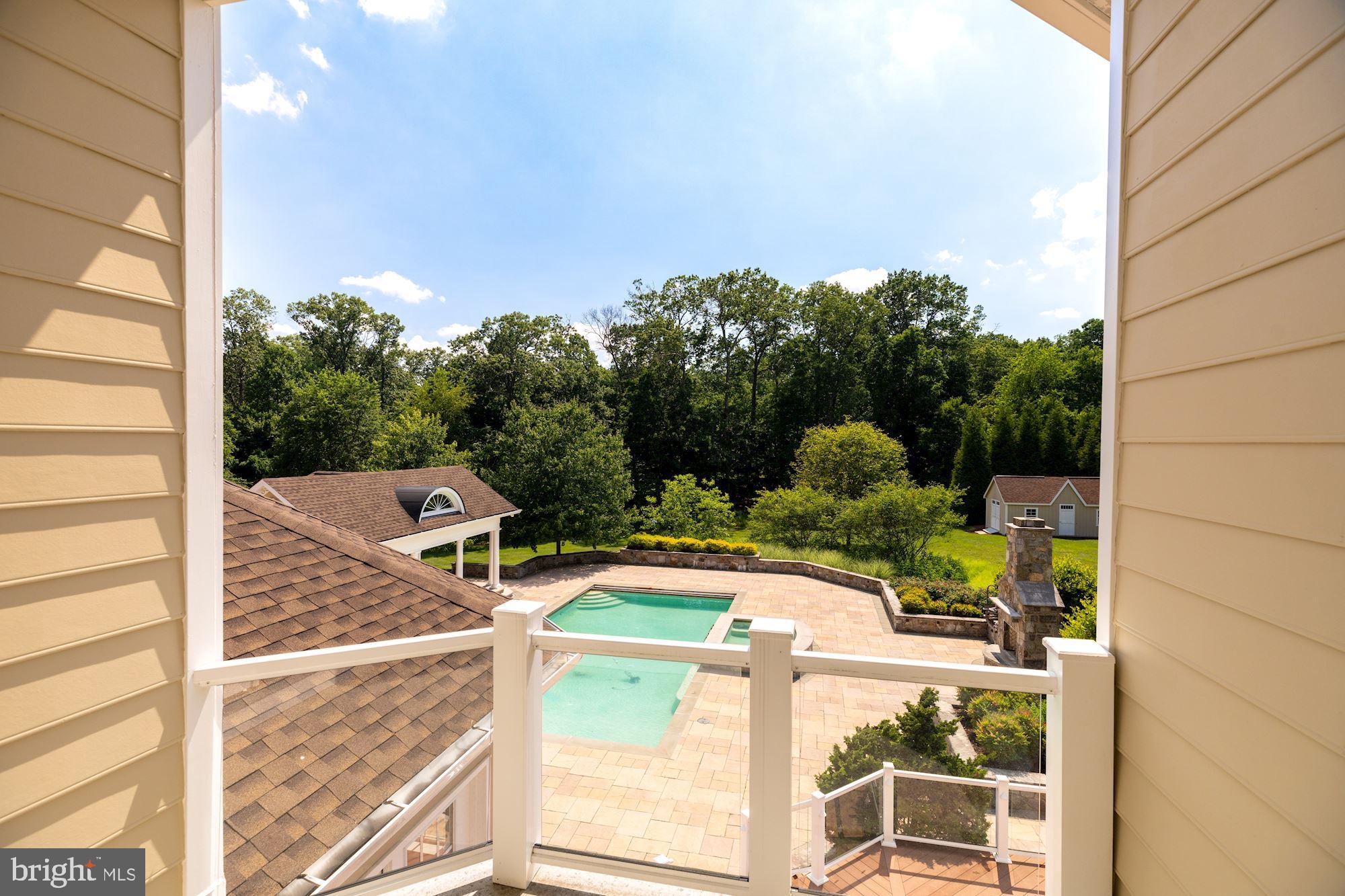 LONGMEADOW - Residential