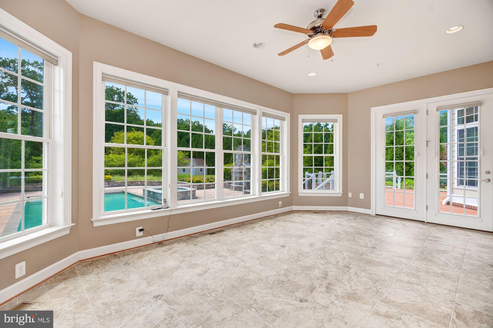 LONGMEADOW - Residential