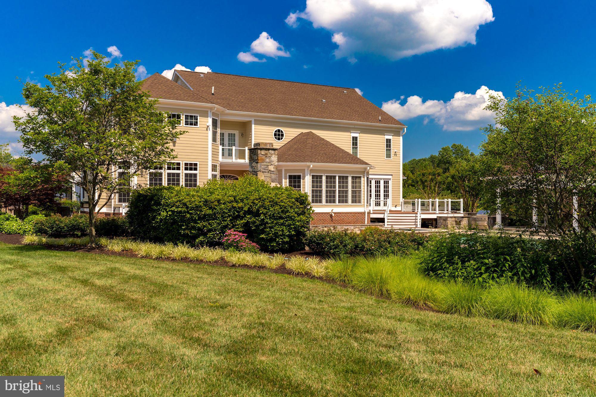 LONGMEADOW - Residential