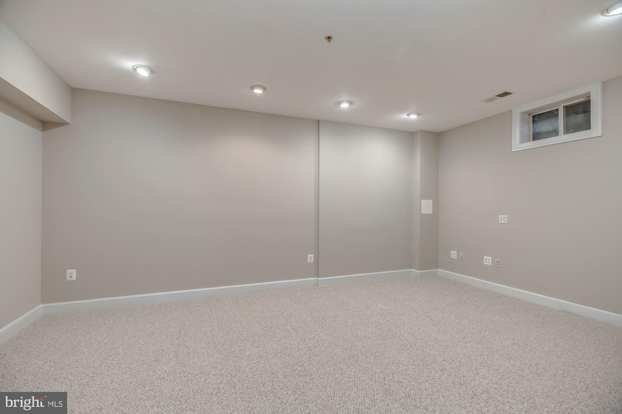 LONGMEADOW - Residential