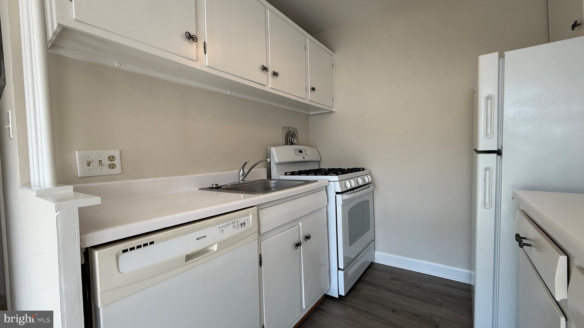 HERITAGE WOODS NORTH - Residential