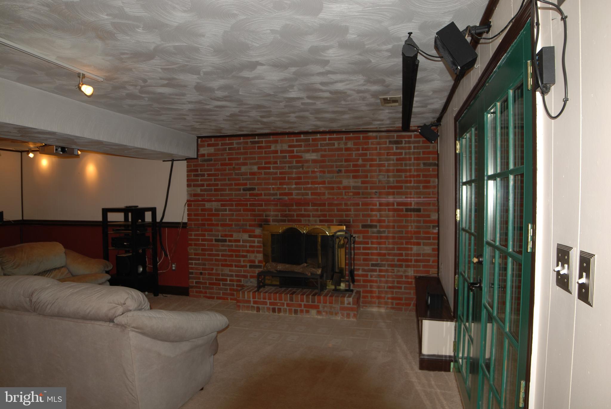 RIPPLING ESTATES - Residential