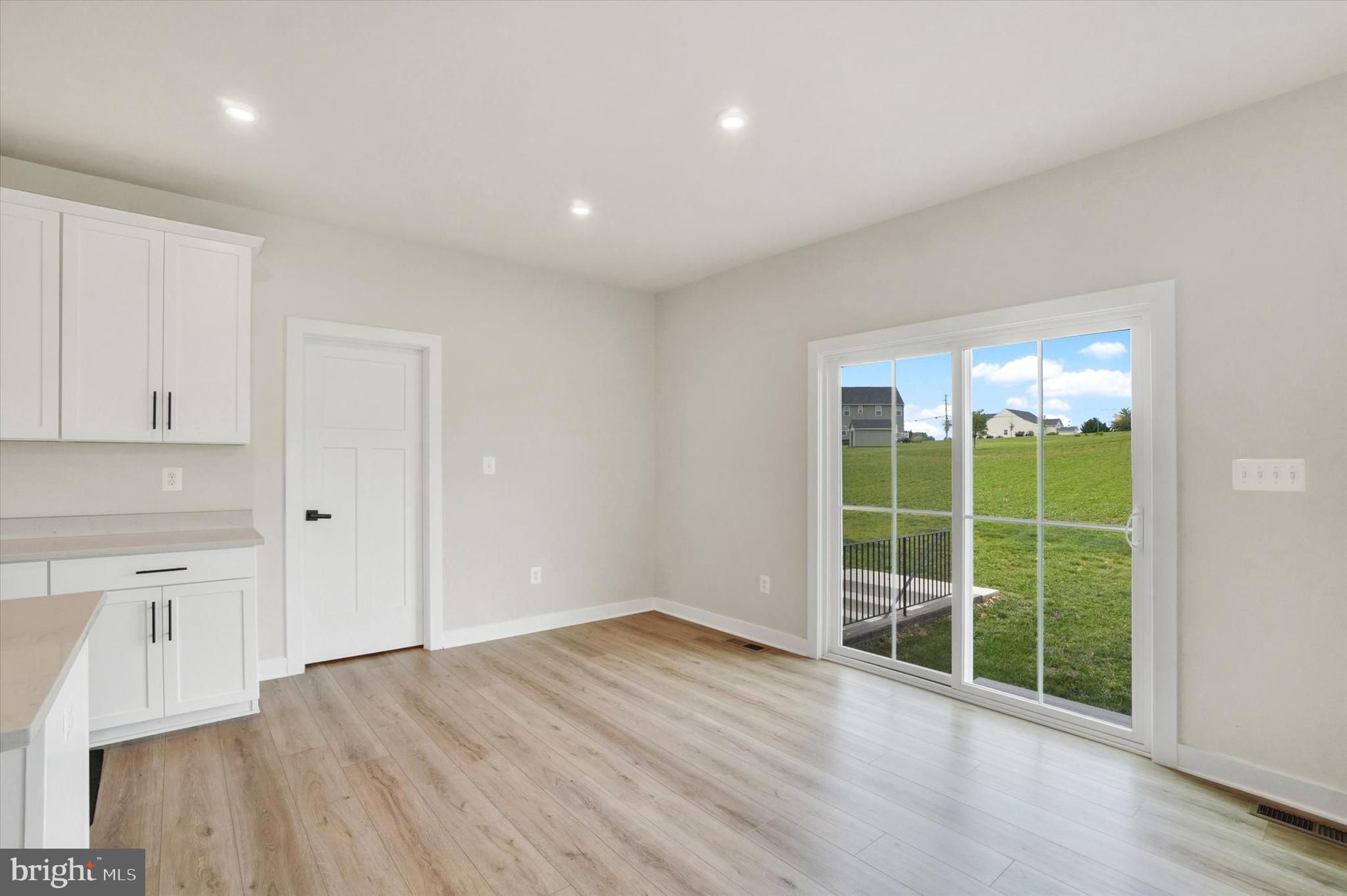 HIGH POINTE SOUTH - Residential